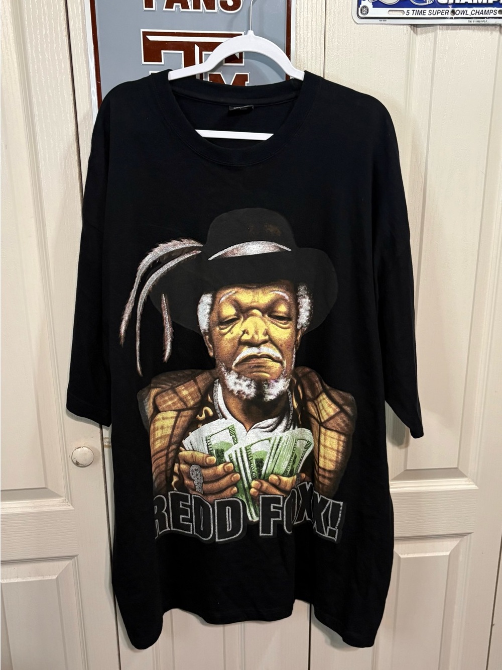 Black Graphic Men’s T-Shirt with Vintage Character Print - Picture 3 of 6